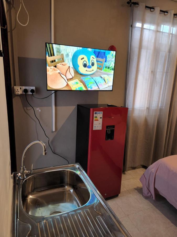 Backpackers Rental Room/Bathroom Only 拉高莱特 外观 照片
